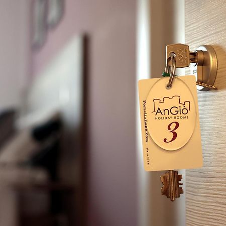 Angio Holiday Rooms Neapel Exteriör bild
